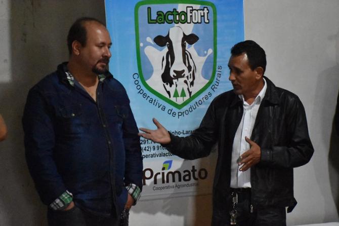 Vereadores prestigiam cerimônia de 1 ano da Cooperativa LactoFort
